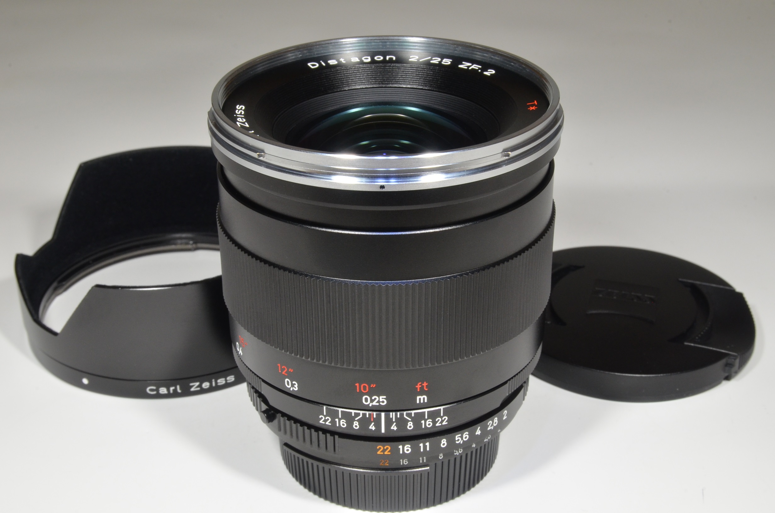 carl zeiss distagon t* 25mm f2 zf.2 for nikon lens